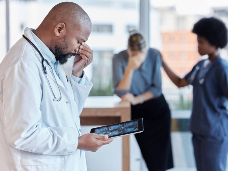 "Desvendando a Luta pelos Direitos dos Pacientes: Negativa de Tratamento da Síndrome Nefrítica pelos Planos de Saúde"