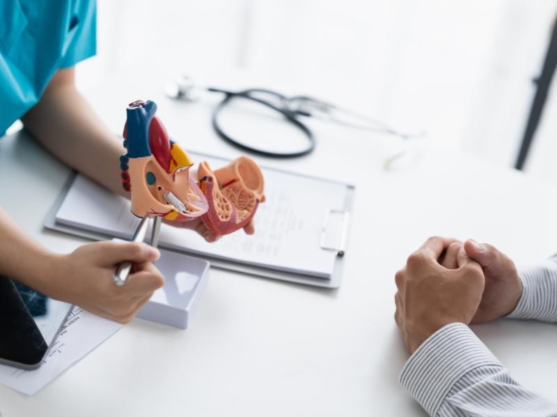 Negativa de Tratamento para Doenças Degenerativas: Quais São os Direitos?