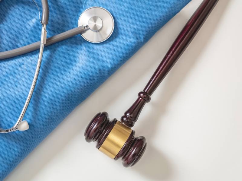 Erro Hospitalar que Causa Paraplegia: Entenda Seus Direitos e Como Buscar Justiça