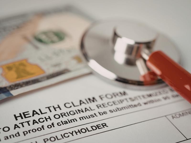 Negativa de Reembolso pelo Plano de Saúde: O Que Fazer?